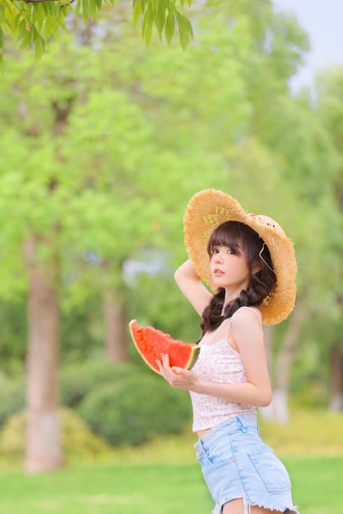 我的天才女友 封面
